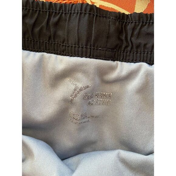 2 sets of shorts (XS and small) - Picture 4 of 4